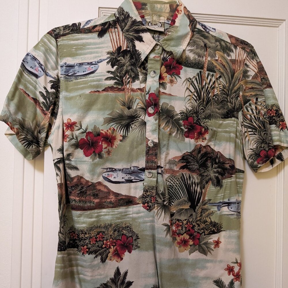 Women's Hawaiian Tiki shirt